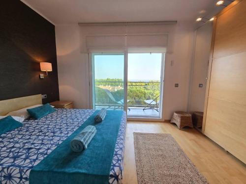 Sant Pol De Mar House | Aquamarina Apt Seaviews 1' beach Family