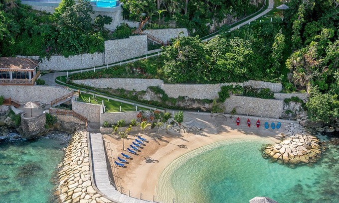 Ocho Rios Villa | Aquamarina Villa - Elegant Beachfront Paradise