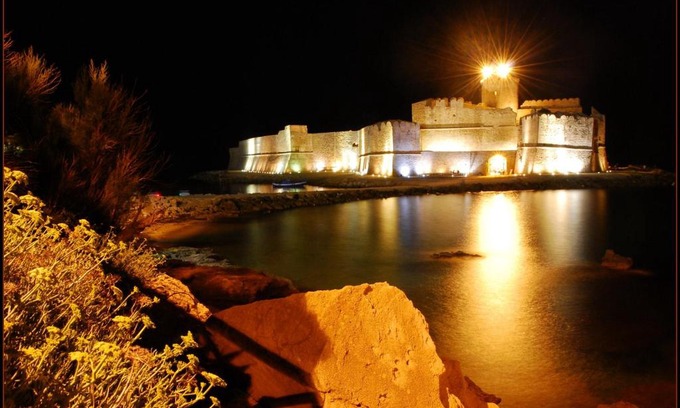 Le Castella Apartment | Aragonese apartment in "Le Castella" a 250 mt dal mare - Calabria Sea