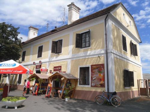 Letenye Bed & Breakfast | Arany Bárány Vendégfogadó