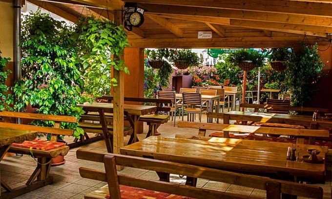 Debrecen Hotel | Arany Patkó Pension