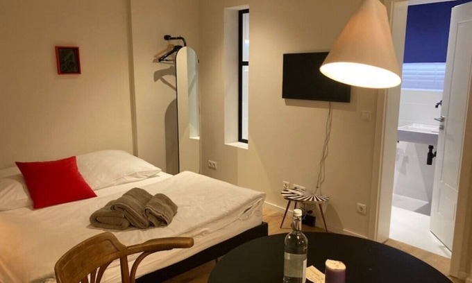 Alt-West Apartment | Arbio I Lax Cozy Studio near Karl-Heine-Strasse