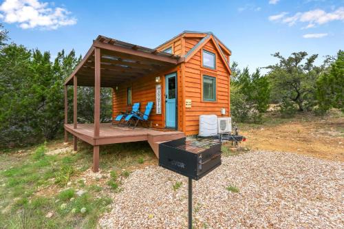 Dripping Springs House | Arbor House of Dripping Springs - Hound Hollow