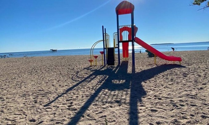 Innisfil Cottage | ARCA Cozy Cabin-Innisfil Beach