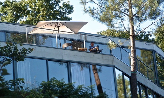 Kerfany-les-Pins Villa | Architect and concrete house, at the foot of Belon
