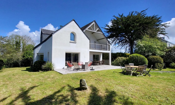 Plouharnel House | Architect house with large garden, beach by bike or on foot by the paths.
