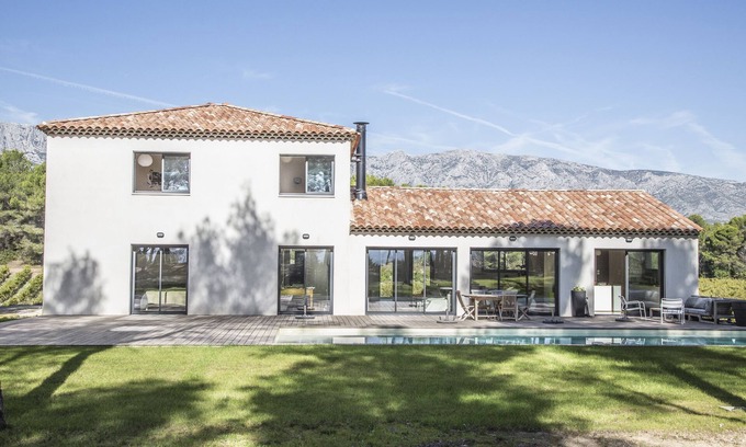 Rousset House | Architect house with sublime view of Sainte-Victoire