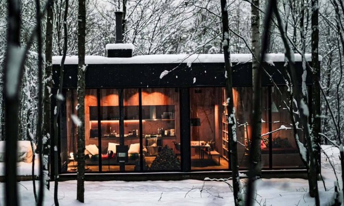 Potton Ski Chalet | Architectural Glass cabin