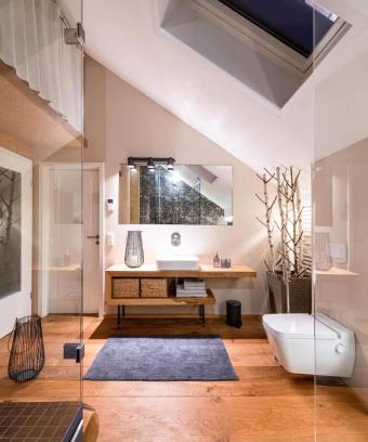 Buhlau Apartment | Architektenwohnung mit Sauna und Whirlwanne, Badeteich - Nähe Sächsische Schweiz, Dresden