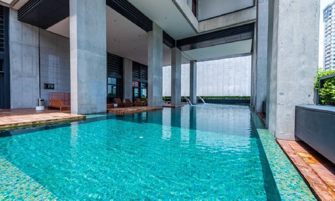 Mont Kiara Apartment | Arcoris Mont Kiara/163Mall 4Pax 1Bedroom/Balcony