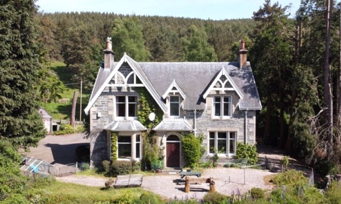 Kingussie House | Ardchoile