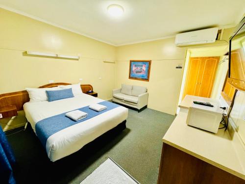 West Wyalong Hotel | Ardeanal Motel