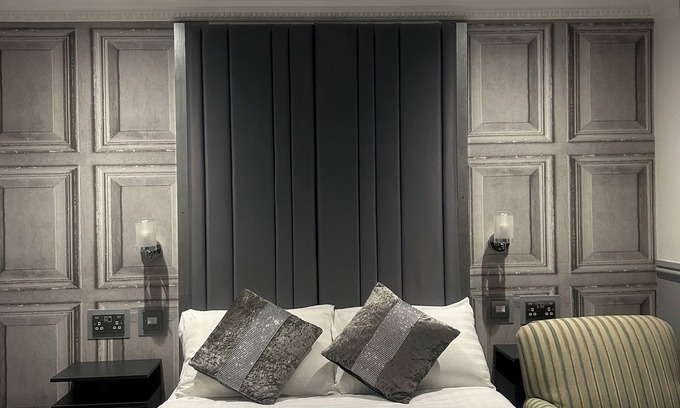 Marston Green House | Arden House NEC Birmingham & Airport