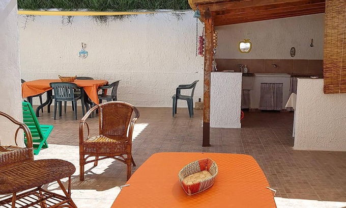 Pachino House | Are you looking for a charming vacation home very close to the sandy beach? Then this house might be