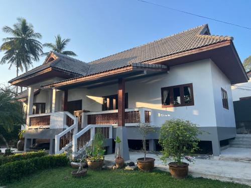 Thong Krut Villa | Areerat Villa