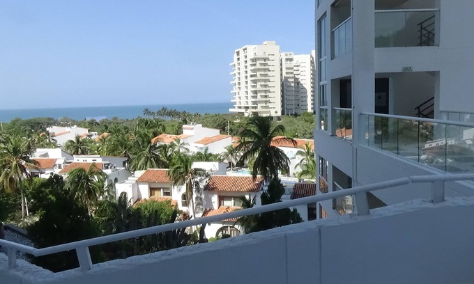 Pozos Colorados Apartment | Areia, primera torre en América Latina, construida sobre una roca próxima al mar