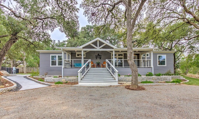 Cherry Creek House | Arete Stay. Like country in the city! Big oak trees only 12 mi. from downtown