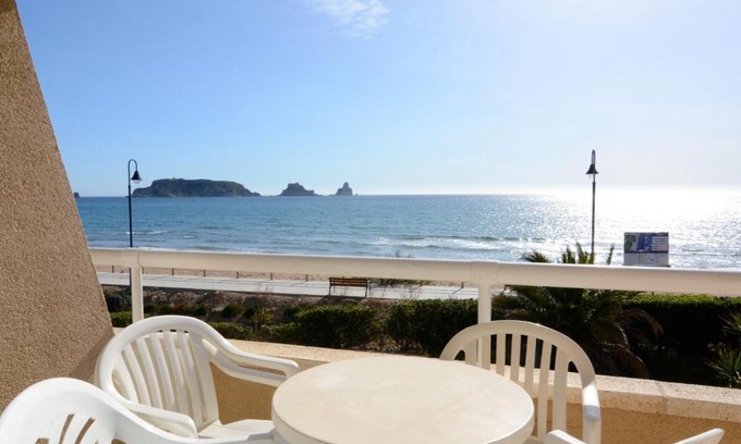 Els Griells Apartment | ARGONAVIS 235