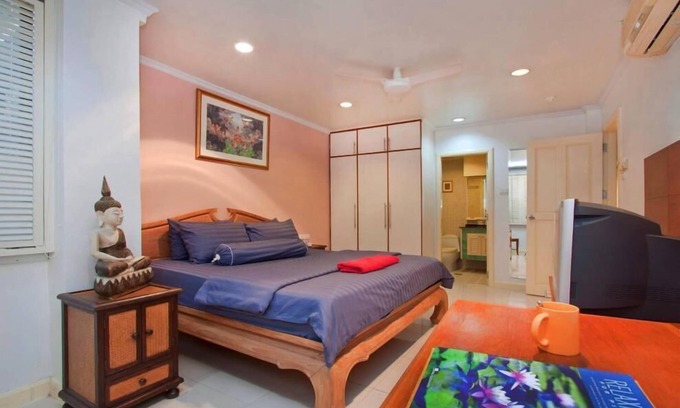 Pratumnak Hill Apartment | Argyle 1 Bed (6) 80 m2 Phratamnak