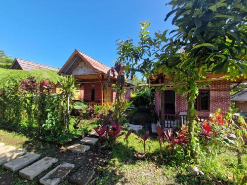 Tetebatu Cabin | Ariel Bungalow Tetebatu