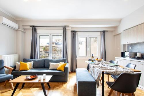 Platia Viktorias Apartment | Aris123 by Smart Cozy Suites - Apartments in the heart of Athens - 5 minutes from metro - Available 24hr