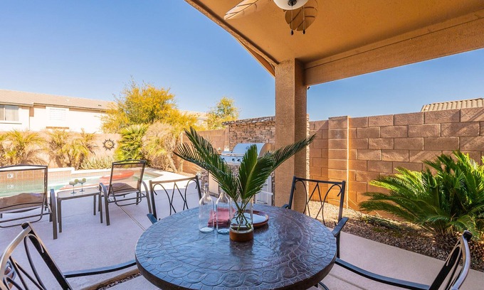 Circle Cross Ranch House | Arizona Haven: 3bd - Pool - BBQ - Hot Air Balloon