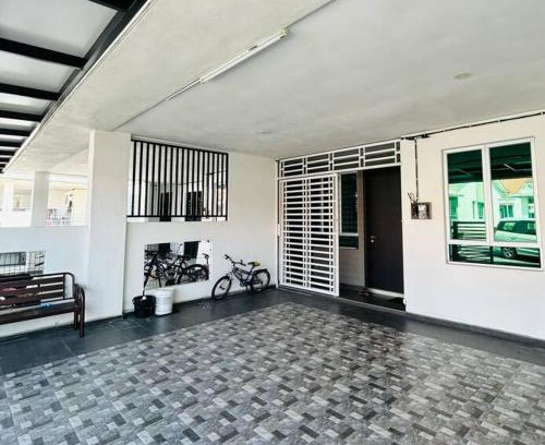 Kampung Bata House | Ark Homestay in Jitra