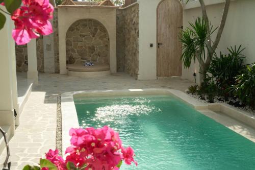 Dewi Sri Villa | Armonia Bali Legian Villas
