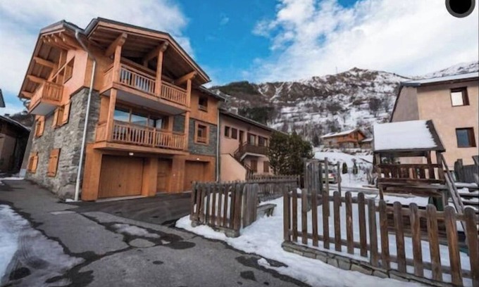 Villarabout Ski Chalet | Arnica 1 · Chalet Arnica