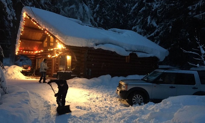 Sunshine Valley House | Arnie’s Beautiful Log Cabin Hideaway
