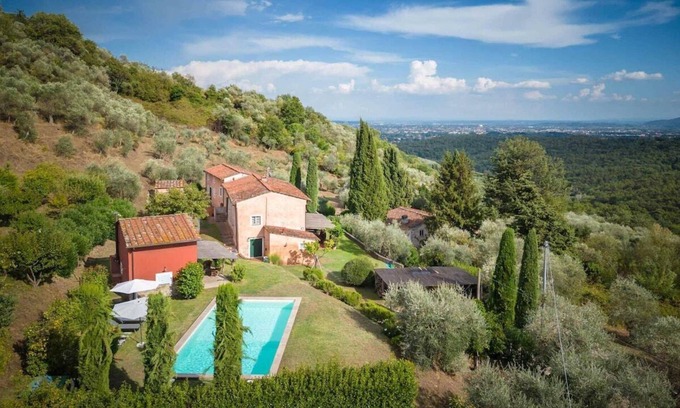 Lucca Villa | Arnolfa wonderful villa with private pool and view