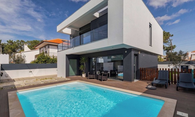 Charneca de Caparica e Sobreda House | Aroeira Luxury House