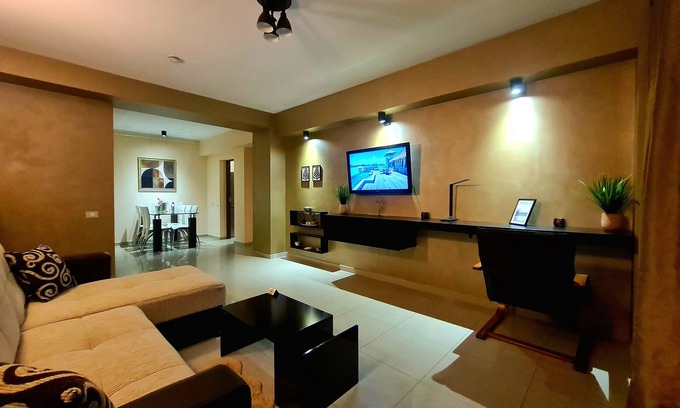 Constanta Apartment | Aroma Apartment, a property near exquisite area of Mamaia