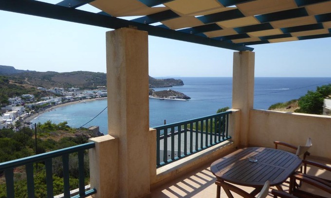 Kithira Apartment | ARONIS Studios