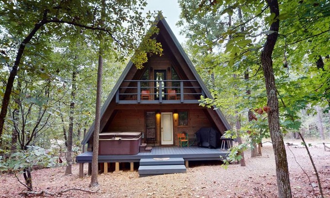 Hochatown Cabin | ARROW HOUSE -Modern Luxury A Frame at the Entrance of Beavers Bend