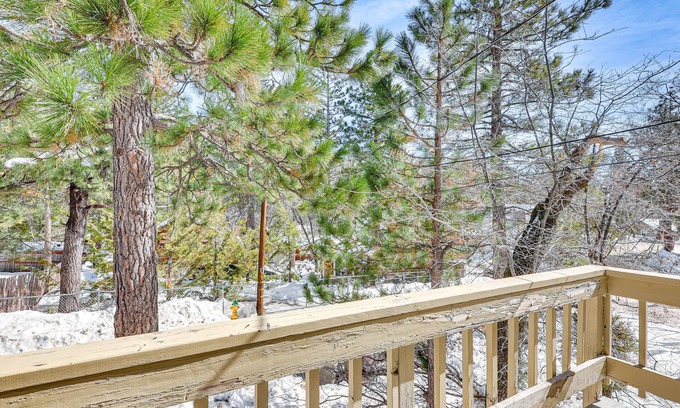 Arrowbear Lake House | Arrowbear Lake Vacation Rental ~ 5 Mi to Skiing!