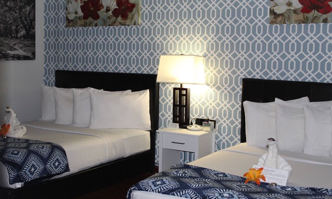 Sundance Hotel | Arrowhead Motel