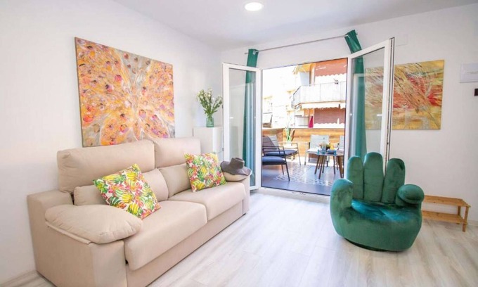 Alicante Apartment | Art Apartment with 2 bedrooms, living room and private terrace