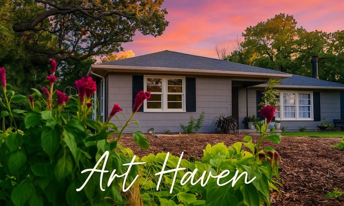 Denton House | Art Haven: Immersive Art Stay