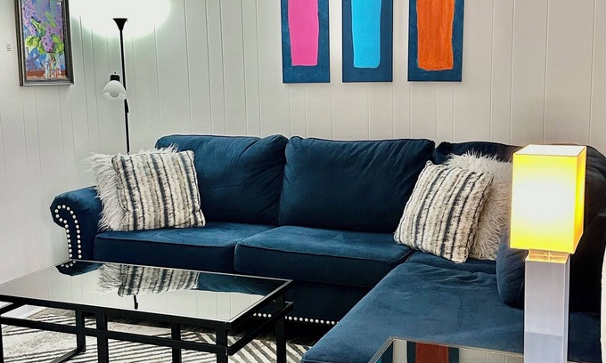 Johnson City House | Art Haven Unit 1. Close to everything!