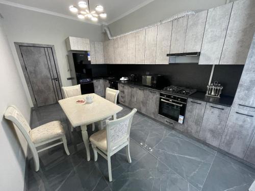 Navoiy Apartment | Art Hotel Navoiy