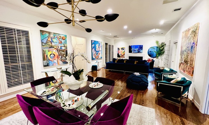 Dallas House | ART HOUSE- 5 MINS FROM HIGHLAND PARK VILLAGE