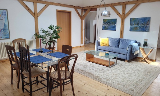 Weimar Apartment | Art meets the Classical City - Sunny Roof Apartment in Weimar's Best Location