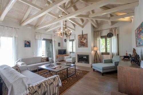 Artemida Villa | Art Villa Pelion