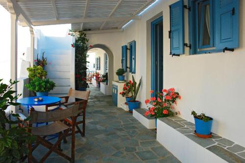 Folegandros Town House | Artemis Rooms