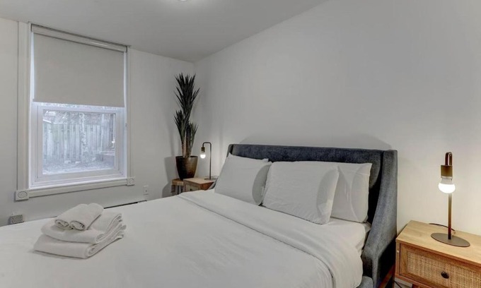 Sainte-Marie Apartment | Artful 3BR in Montreal Village
