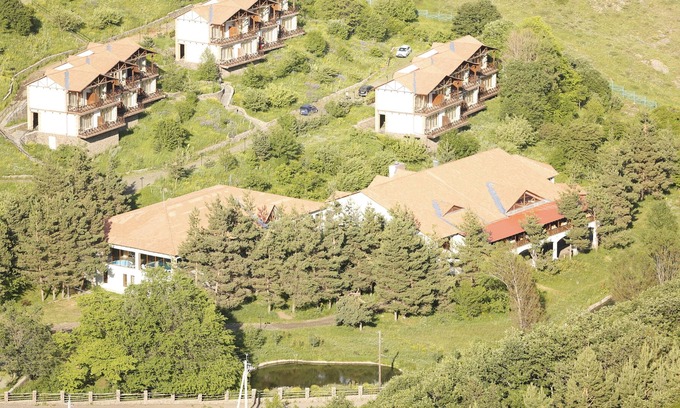 Agveran Hotel | Arthurs Aghveran Resort