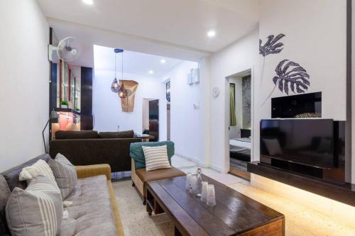 Taman Canning House | Artistic local designer house @ Ipoh