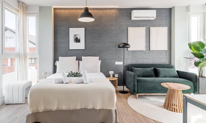 Ciudad Lineal Apartment | Arturo Soria Stays by Charming I, newly renovated with Parking
