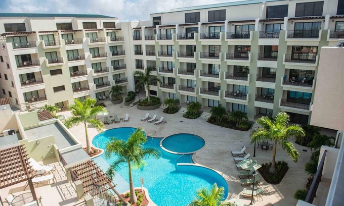Washington Apartment | Aruba Stop by The Stop Club | Premium one - bedroom apartments